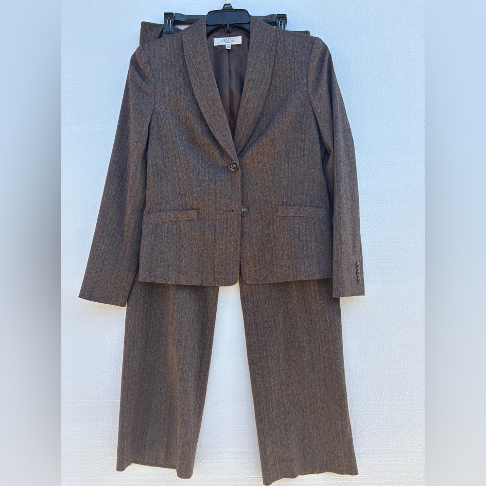 Women’s Kasper Pant Suit Size 10 Brown